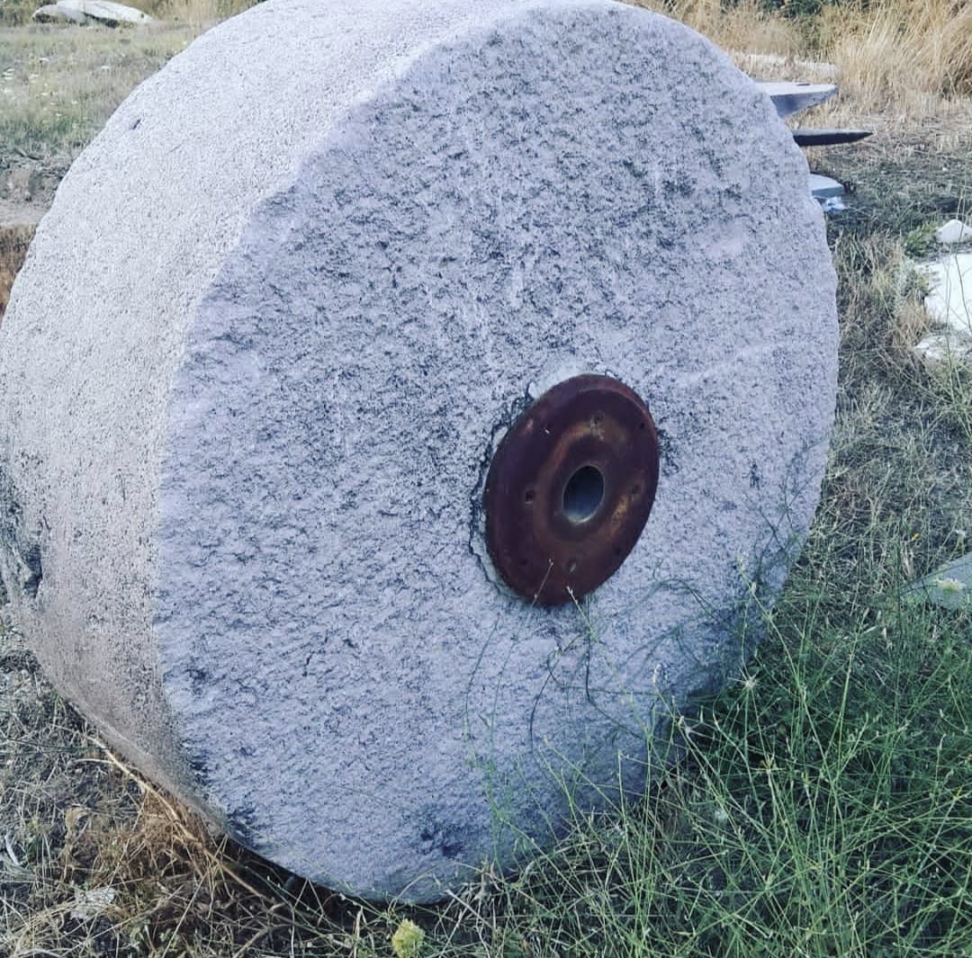 ESKİ DEĞİRMEN TAŞI